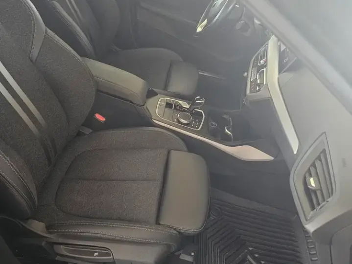 BMW Seria 1 118d Aut. Luxury Line