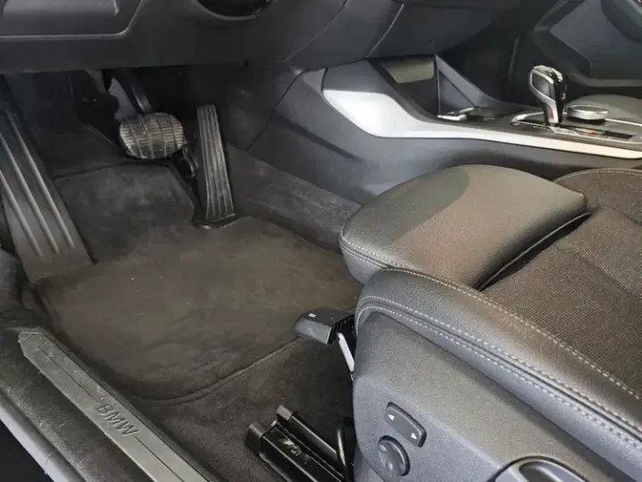 BMW Seria 1 118d Aut. Luxury Line