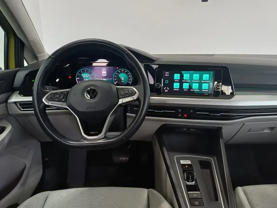 Volkswagen Golf VIII 1.0 eTSI MHEV 110CP DSG Life — imagine 7