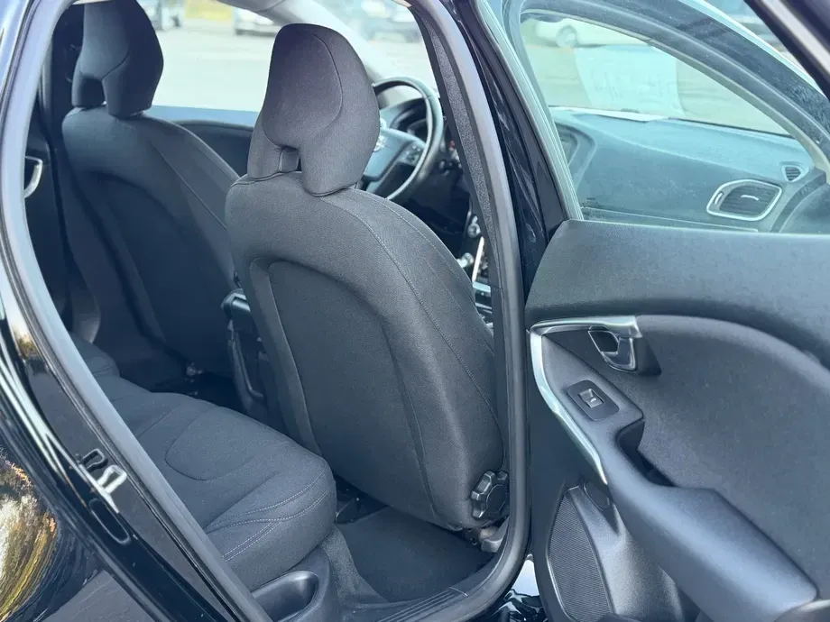 Volvo V40 II — imagine 9