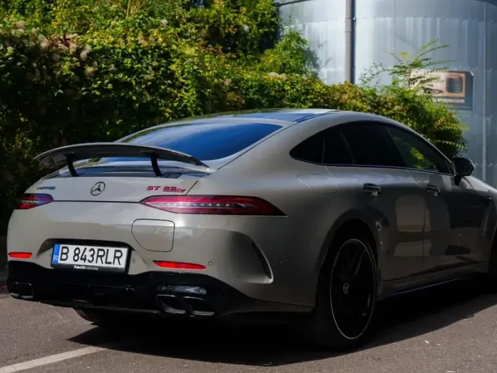 Mercedes-Benz AMG GT 4-door Coupe 63 S 4Matic+ Speedshift MCT 9G Sonderedition Rubellitrot