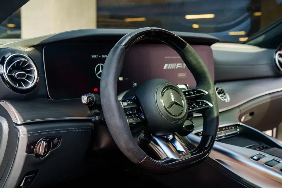 Mercedes-Benz AMG GT 4-door Coupe 63 S 4Matic+ Speedshift MCT 9G Sonderedition Rubellitrot — imagine 9