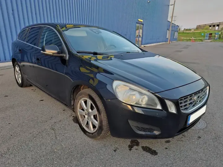 Volvo V60 I DRIVe Start-Stop Momentum