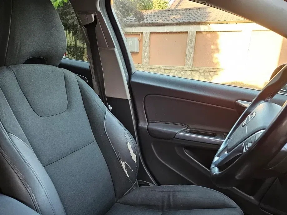 Volvo V60 I DRIVe Start-Stop Momentum — imagine 10