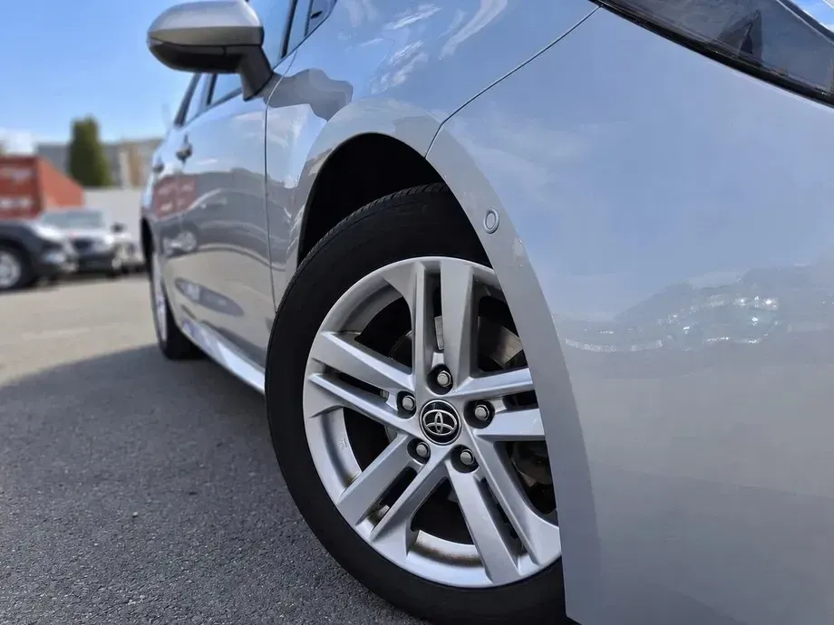 Toyota Corolla XII 1.8 HSD Dynamic — imagine 5