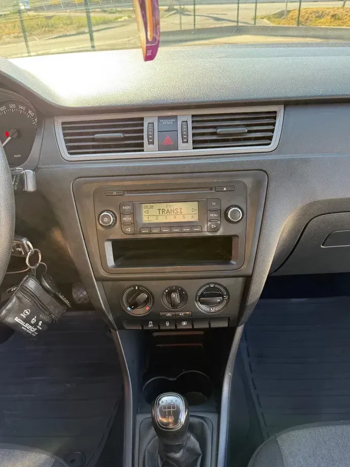 Škoda Rapid — imagine 7