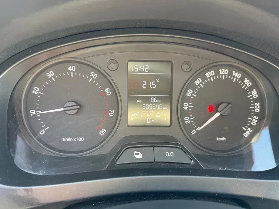 Škoda Rapid — imagine 8
