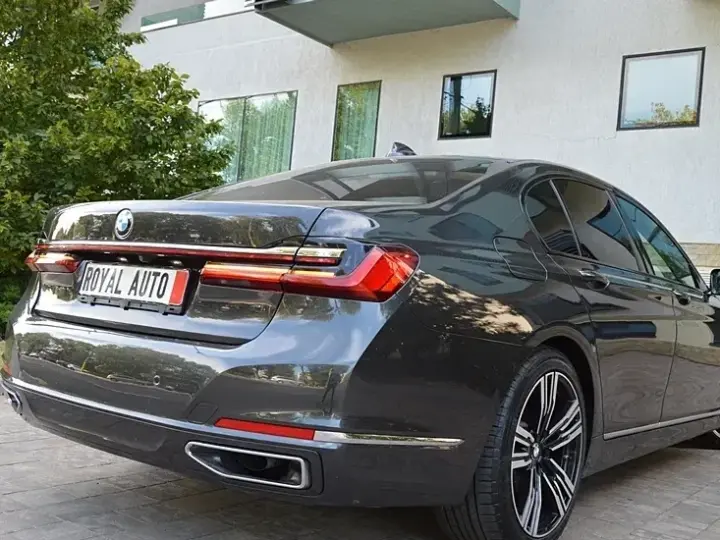 BMW Seria 7 G11/G12 730d xDrive