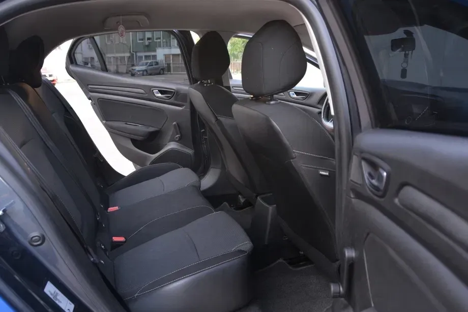 Renault Mégane IV ENERGY TCe 100 EXPERIENCE — imagine 9