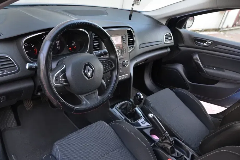 Renault Mégane IV ENERGY TCe 100 EXPERIENCE — imagine 5
