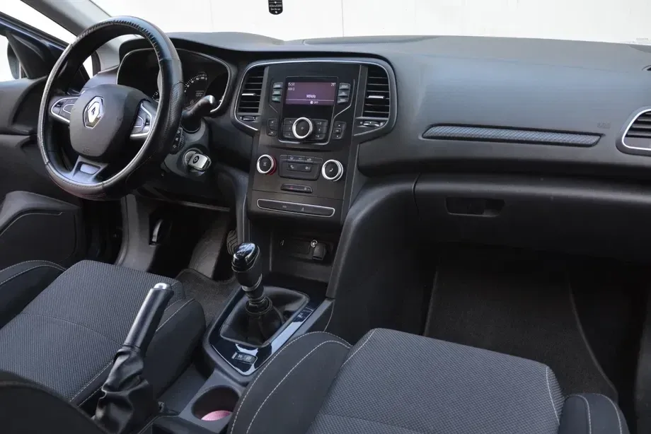 Renault Mégane IV ENERGY TCe 100 EXPERIENCE — imagine 7