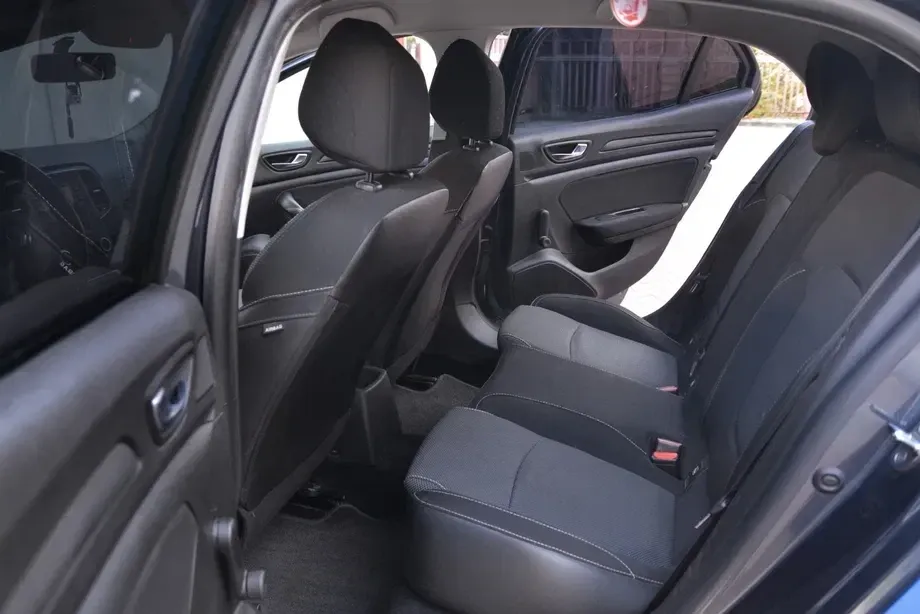 Renault Mégane IV ENERGY TCe 100 EXPERIENCE — imagine 8