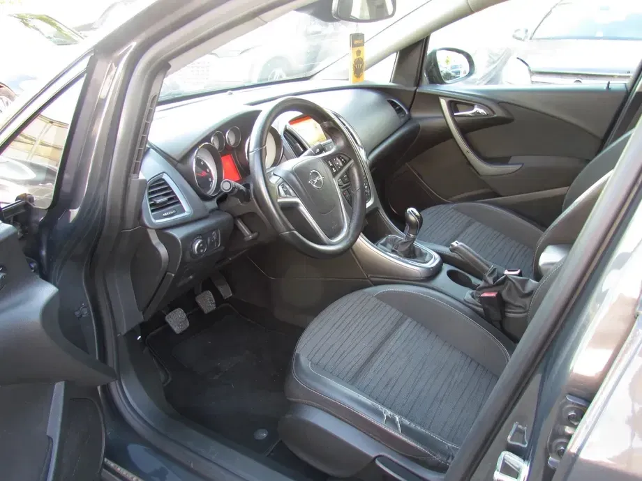 Opel Astra J — imagine 5