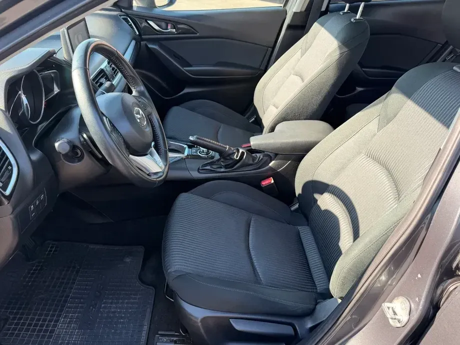 Mazda 3 — imagine 10