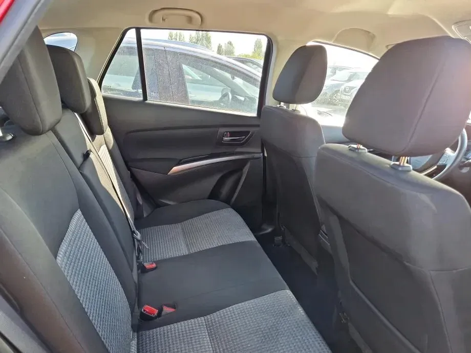Suzuki S-Cross 1.5 HEV Passion — imagine 9