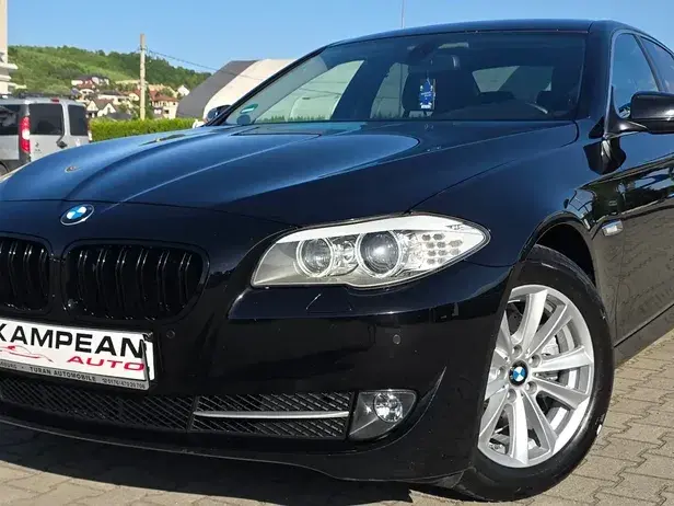 BMW Seria 5 F10/F11/F07 [2010 - 2017] 520d Luxury Line
