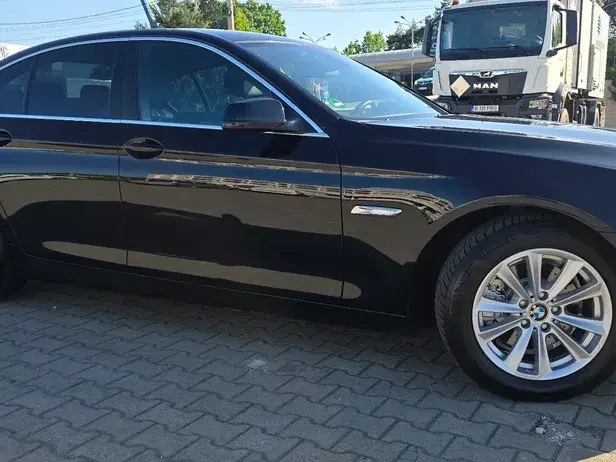 BMW Seria 5 F10/F11/F07 [2010 - 2017] 520d Luxury Line