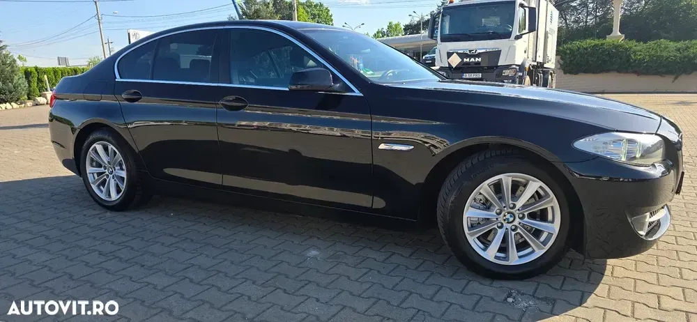 BMW Seria 5 F10/F11/F07 [2010 - 2017] 520d Luxury Line — imagine 6