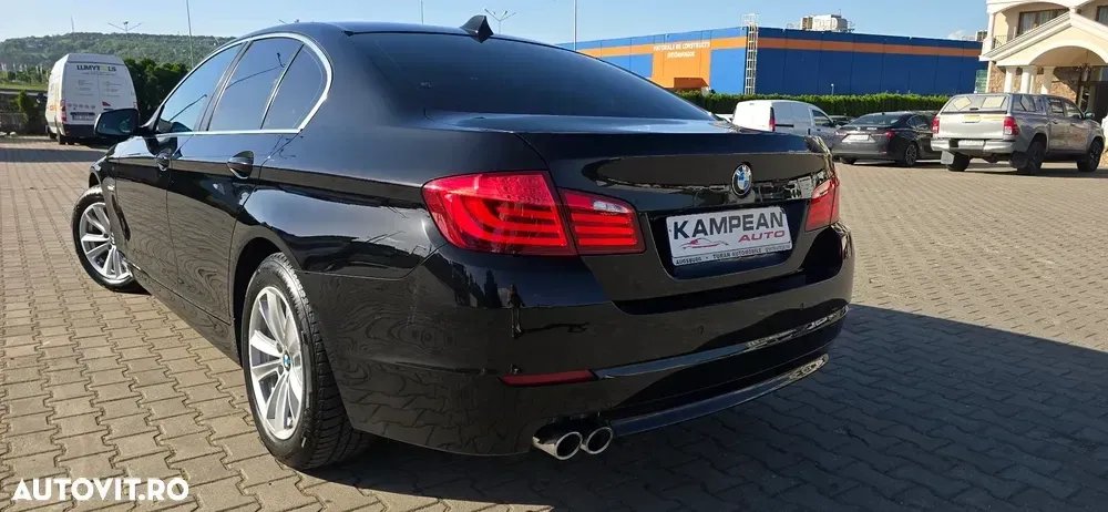 BMW Seria 5 F10/F11/F07 [2010 - 2017] 520d Luxury Line — imagine 4