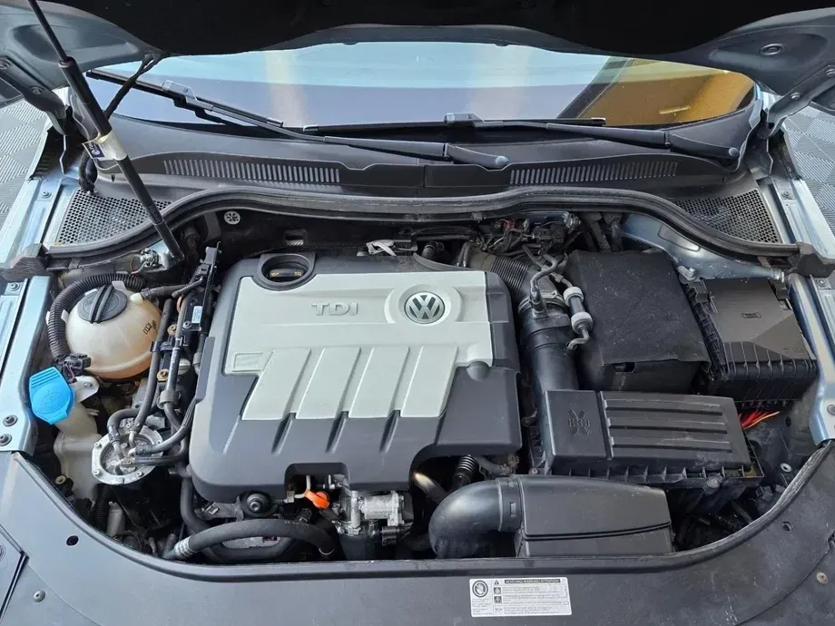 Volkswagen Passat CC — imagine 8