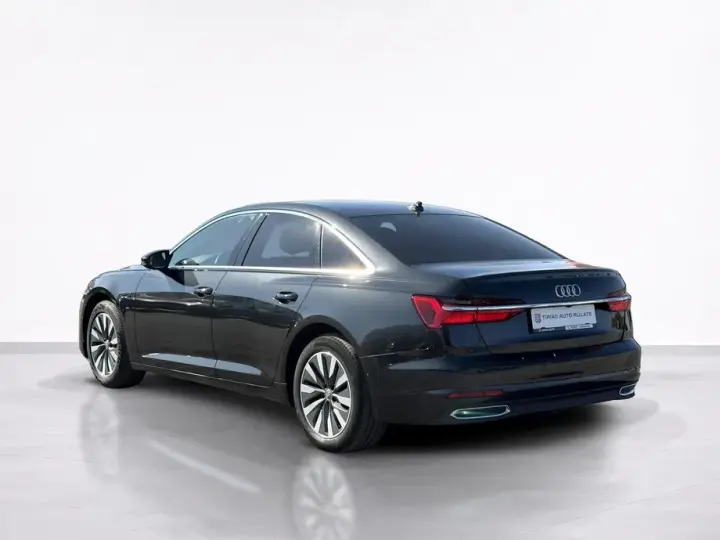 Audi A6 C8