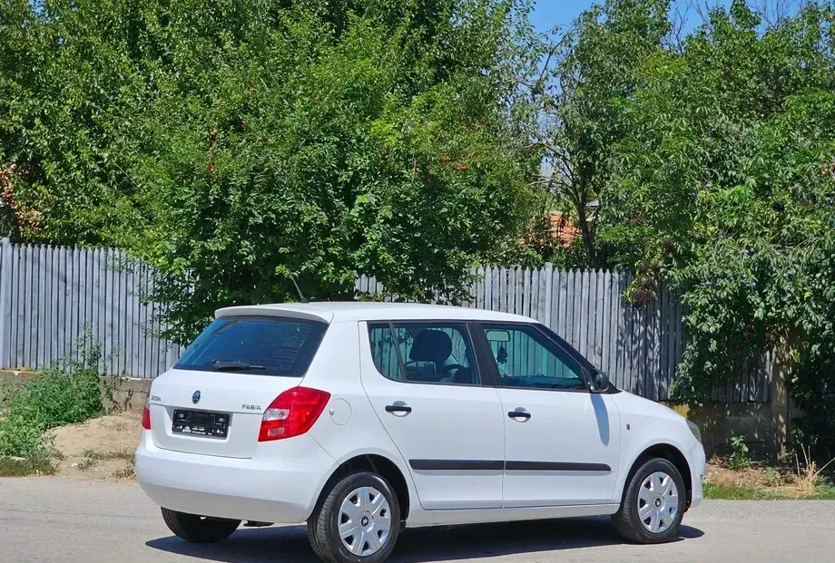 Škoda Fabia II 1.2 HTP Fresh — imagine 2