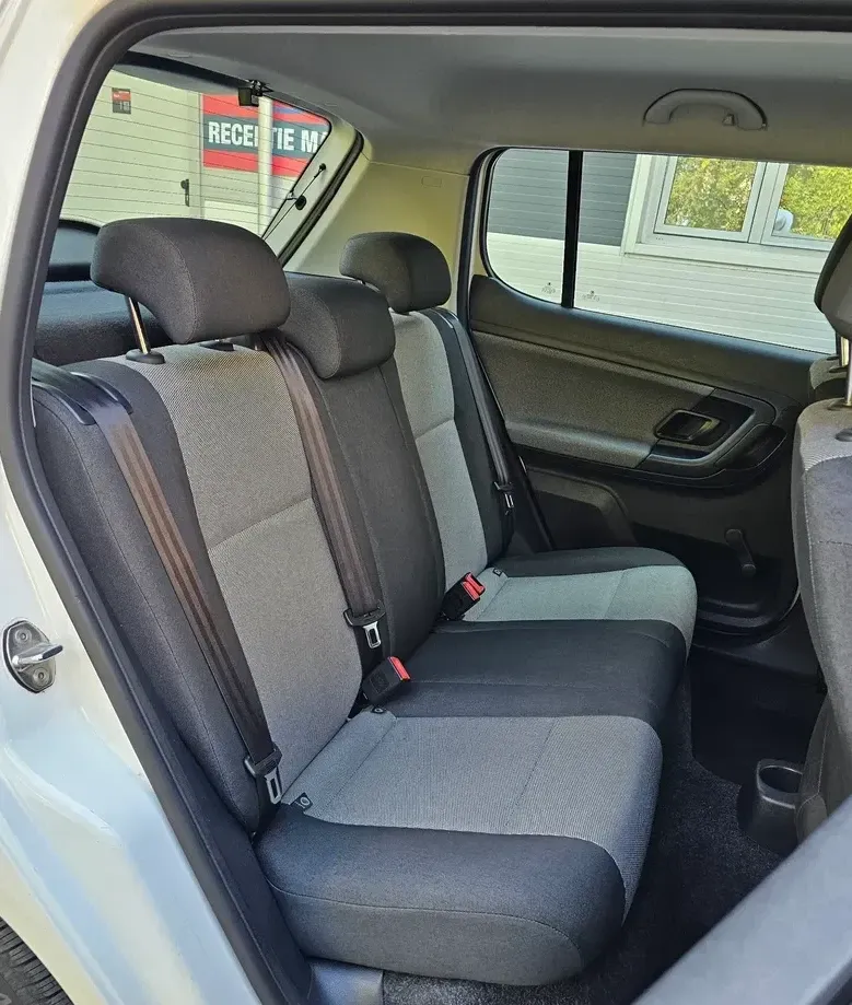 Škoda Fabia II 1.2 HTP Fresh — imagine 9