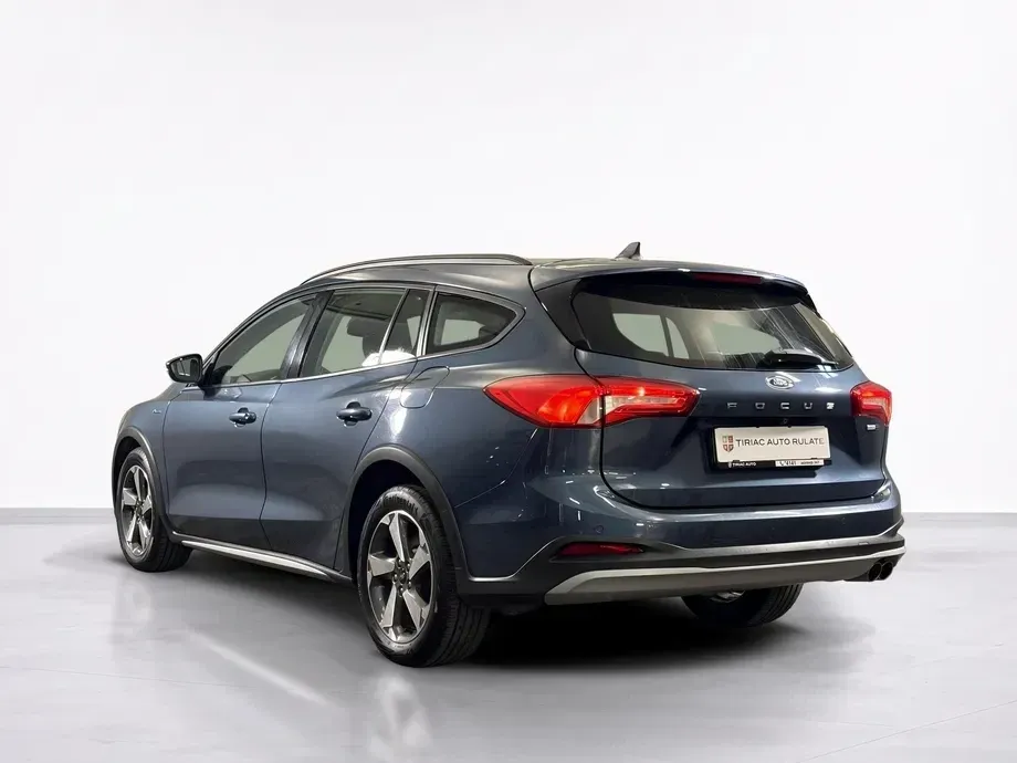 Ford Focus — imagine 3
