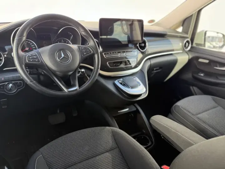 Mercedes-Benz V 300 d Lang 4Matic 9G-TRONIC Special Edition Style