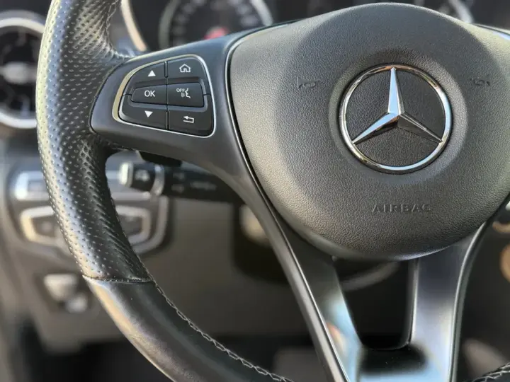 Mercedes-Benz V 300 d Lang 4Matic 9G-TRONIC Special Edition Style