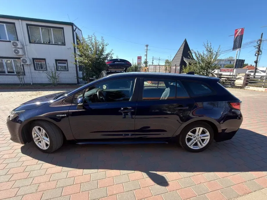 Toyota Corolla 1.8 Business Edition — imagine 10