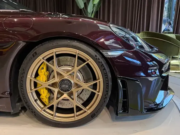 Porsche Cayman 718 GT4 RS