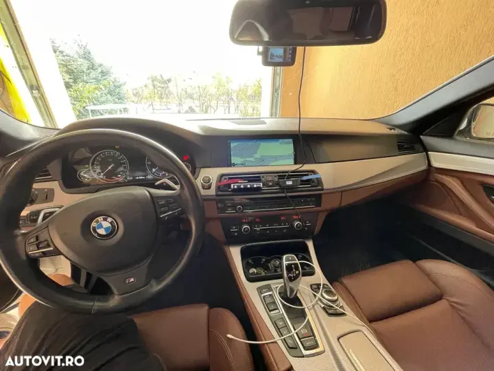 BMW Seria 5 F10/F11/F07 [2010 - 2017] 525d xDrive
