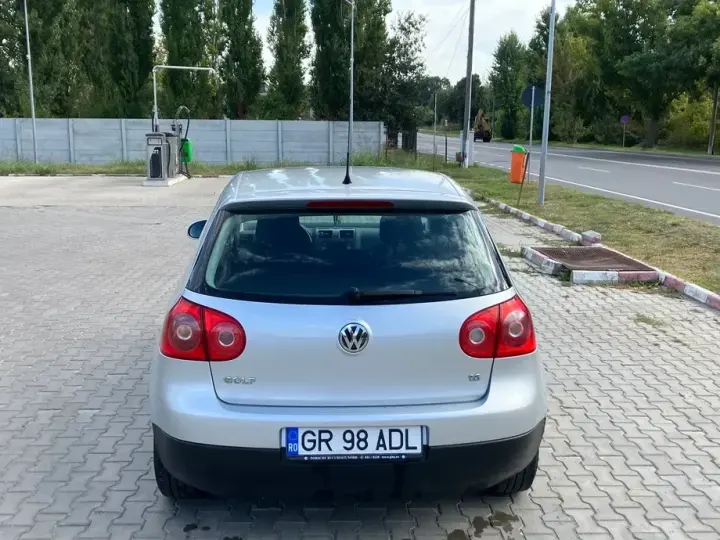 Volkswagen Golf V