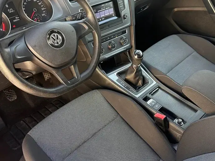 Volkswagen Golf VII 1.6 TDI BMT Trendline
