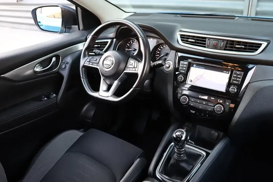 Nissan Qashqai II 1.2 DIG-T N-Connecta — imagine 10