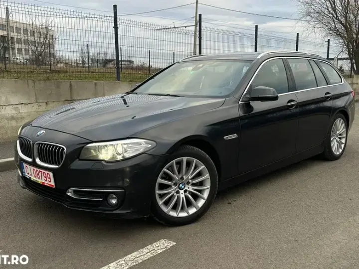 BMW Seria 5 F10/F11/F07 [2010 - 2017] 520d xDrive Aut. Luxury Line