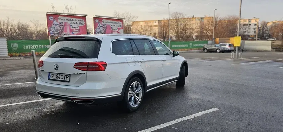 Volkswagen Passat Alltrack B8 — imagine 8