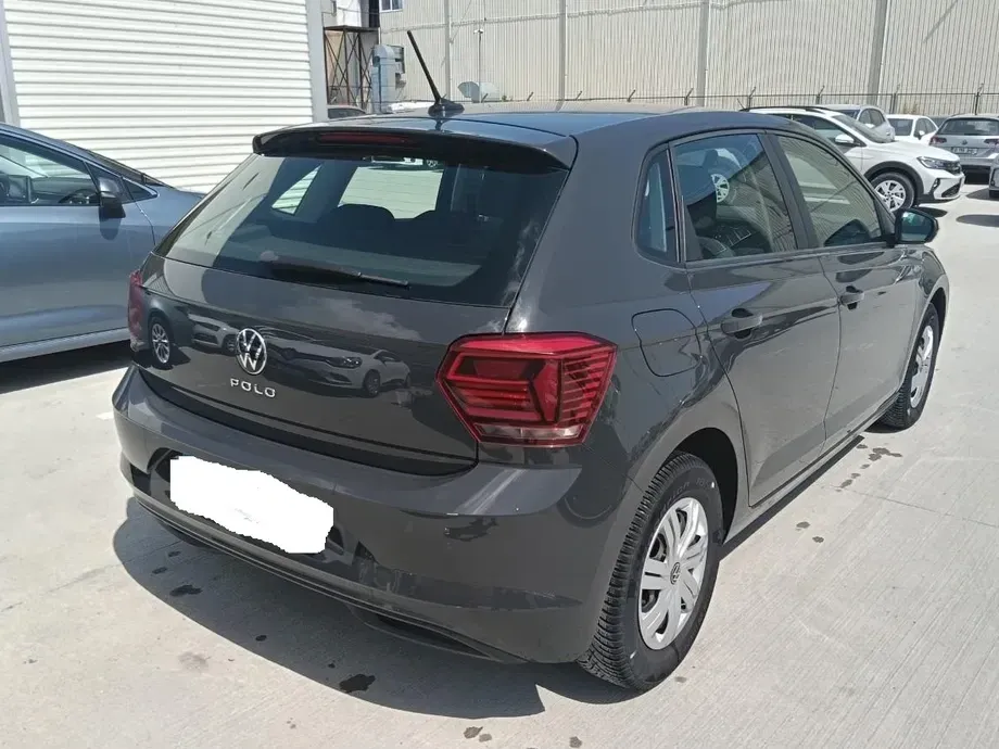 Volkswagen Polo VI 1.0 TSI OPF Comfortline — imagine 2