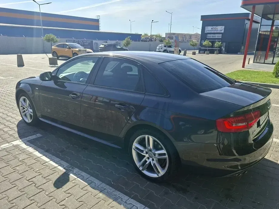 Audi A4 Limuzina B8 2.0 TDI Multitronic — imagine 10
