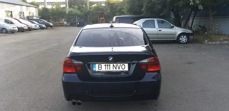 BMW Seria 3 E90/E91/E92/E93 330xi Aut. — imagine 5
