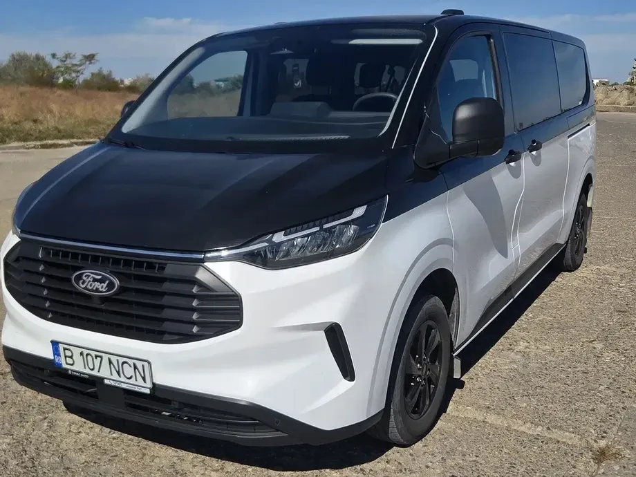 Ford Transit — imagine 8