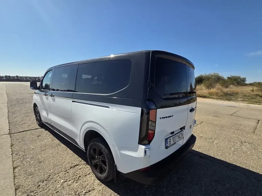 Ford Transit — imagine 4