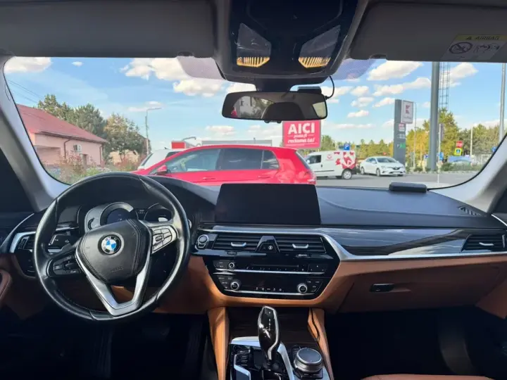 BMW Seria 5 G30/G31 520d xDrive AT