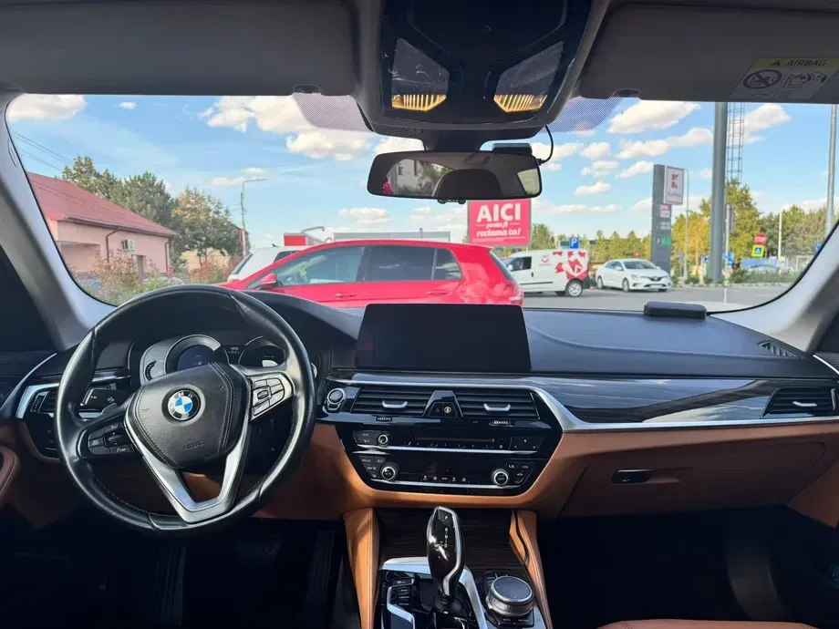 BMW Seria 5 G30/G31 520d xDrive AT — imagine 5
