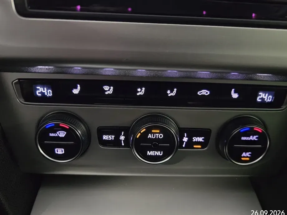 Volkswagen Passat — imagine 4