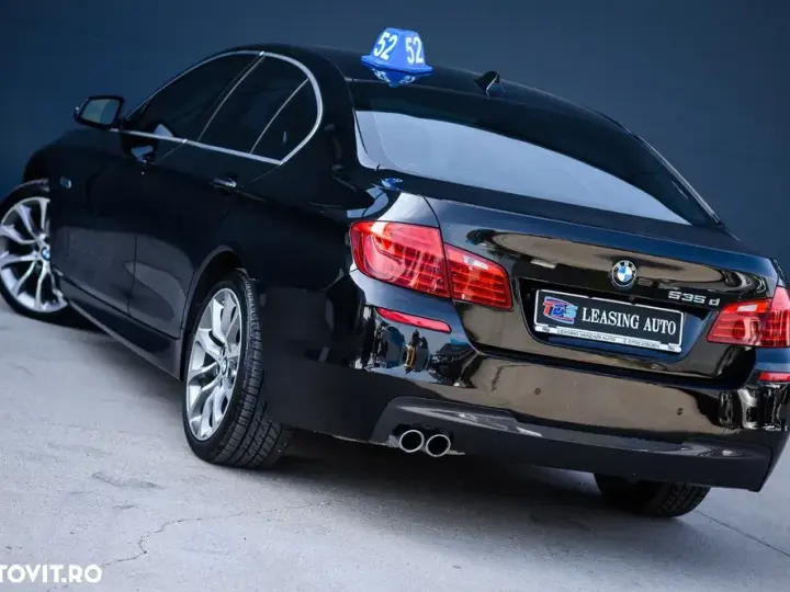 BMW Seria 5 F10/F11/F07 [2010 - 2017] 530d Sport-Aut.