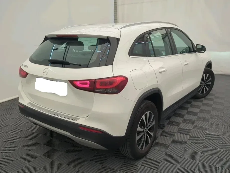 Mercedes-Benz GLA H247 250 e — imagine 2