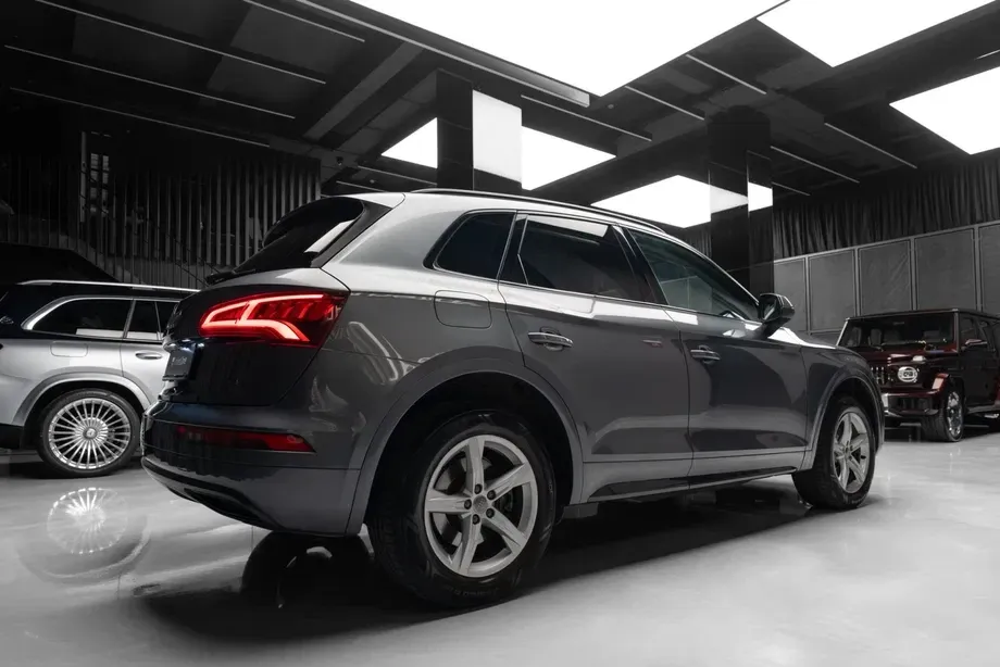 Audi Q5 — imagine 10