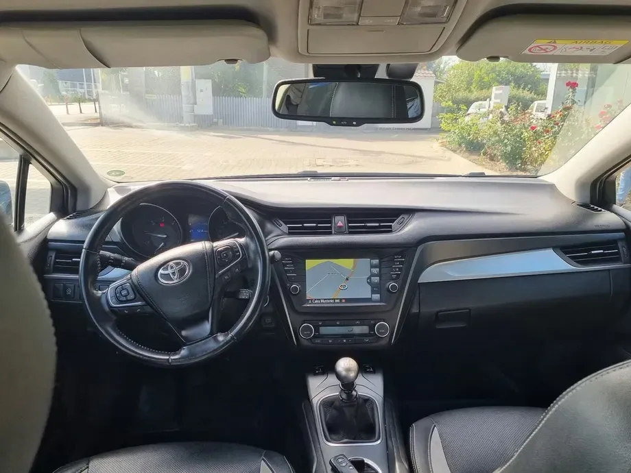 Toyota Avensis III — imagine 8